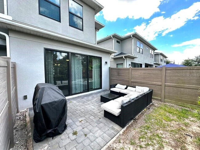 Building Photo - 4710 Terra Esmeralda Dr