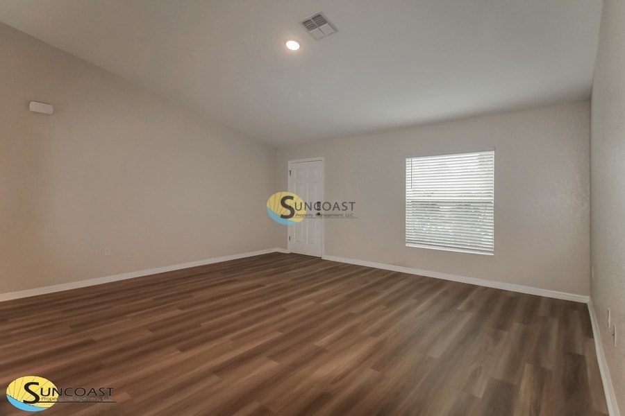 Building Photo - 57 Juniper Track