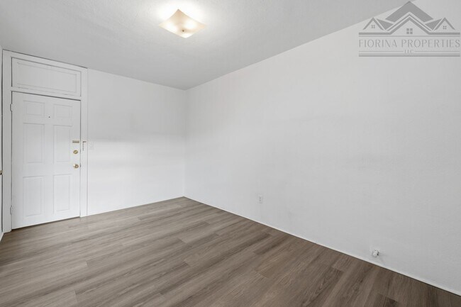 Building Photo - Gem in Downtown Santa Fe