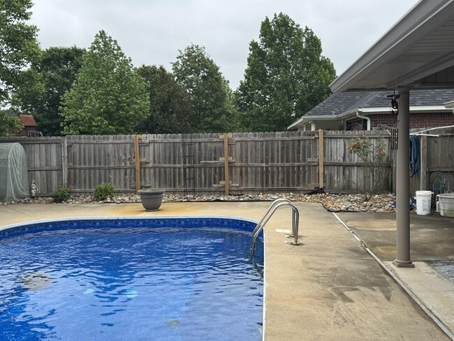 Building Photo - 6808 Cameron Ln