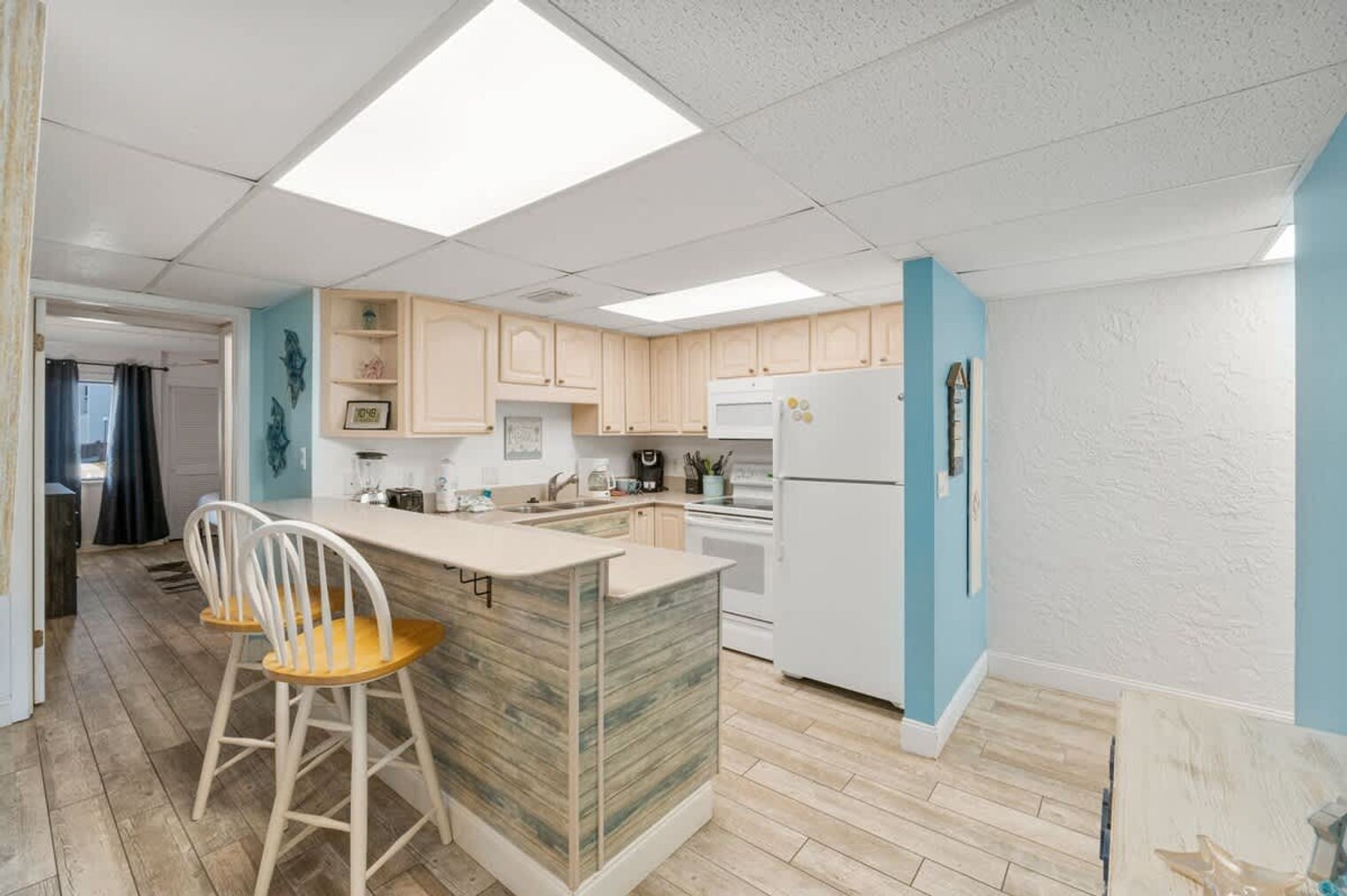 Building Photo - 8727 Thomas Dr