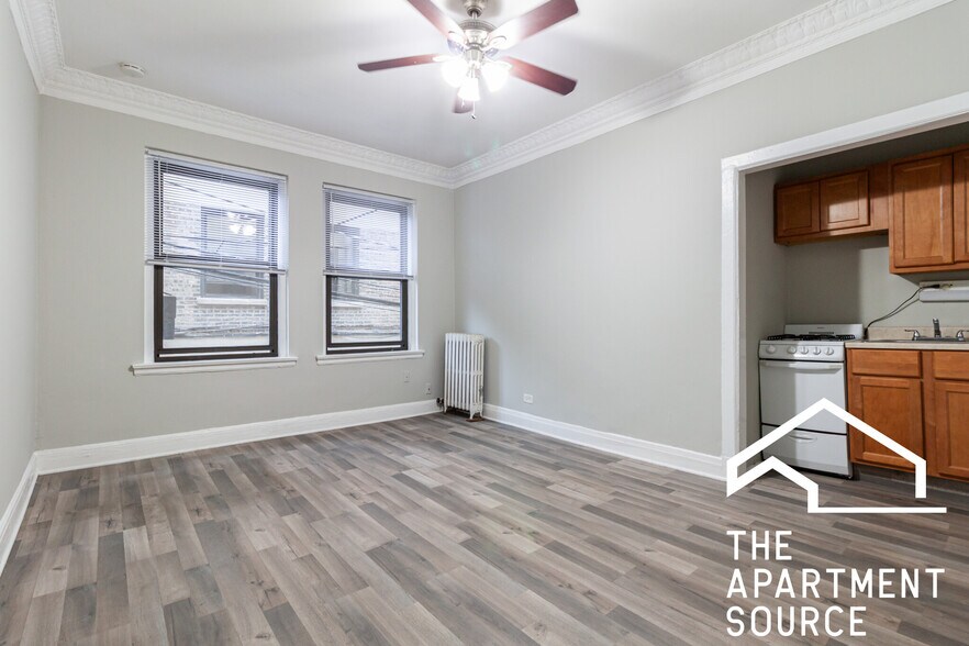 Primary Photo - 3835 N Fremont St