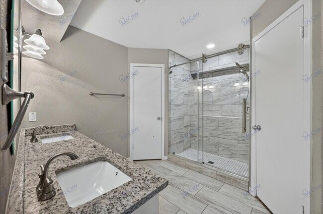 Building Photo - 5708 Stone Dr