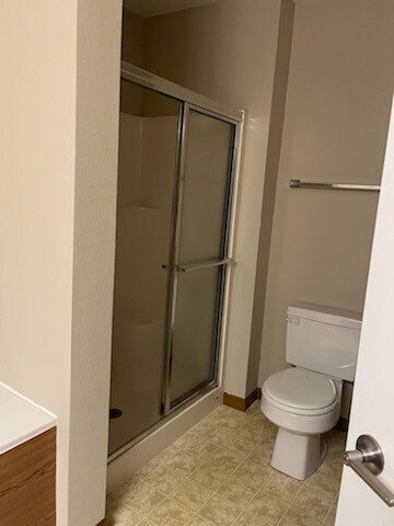 Building Photo - 123 Legend Ct