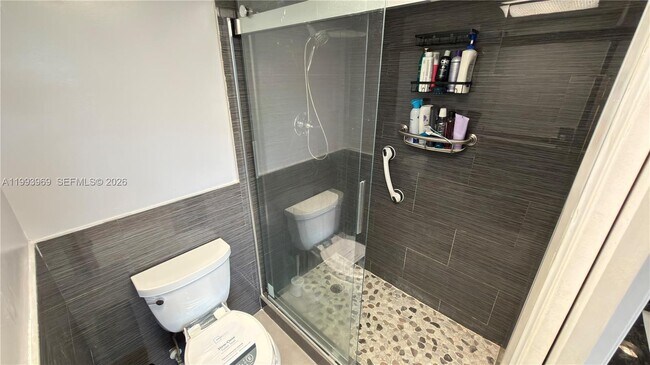 Building Photo - 12500 SW 5th Ct