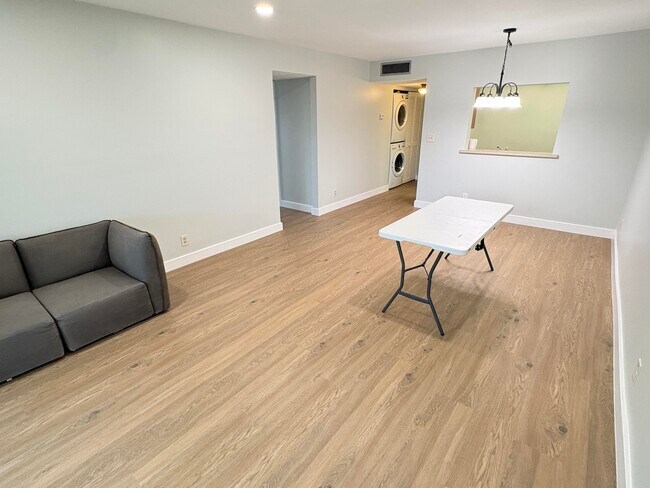 Building Photo - 4167 NW 90th Ave