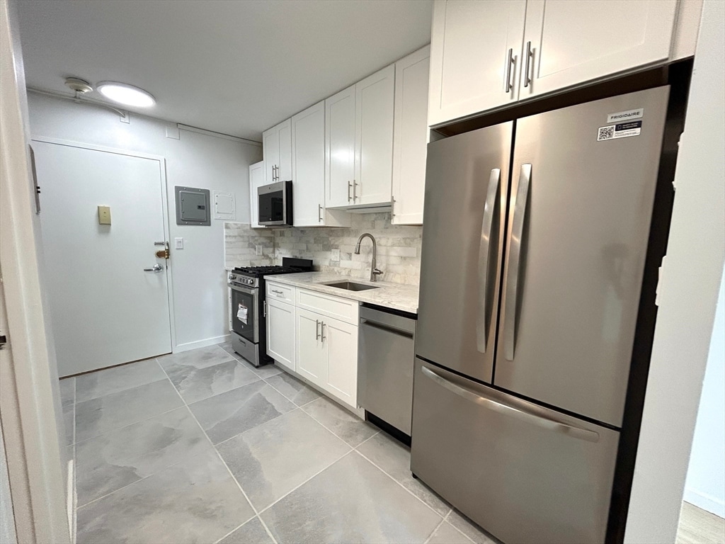 Building Photo - 44 Washington St