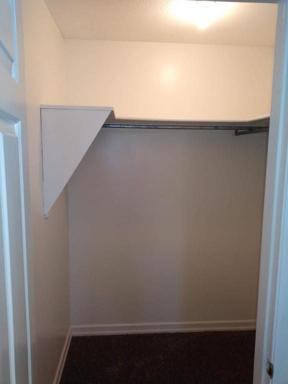 Building Photo - 480 E 5th Ave