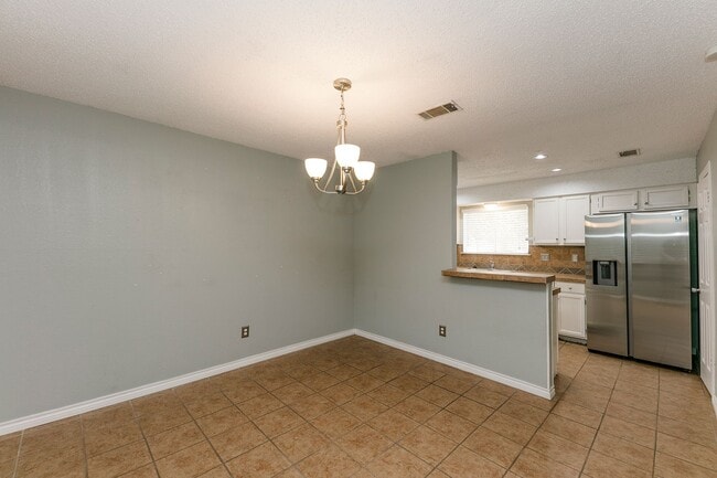 Building Photo - Marvelous in Milwood!