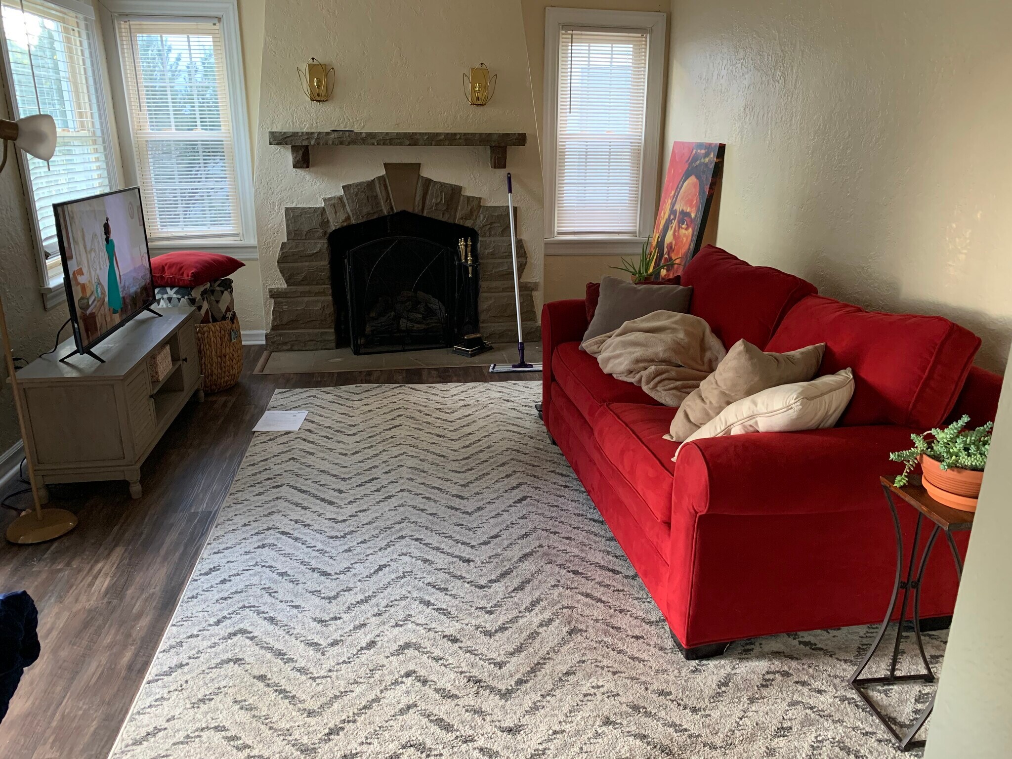 Living Room 4 - 1048 Wilmington Ave