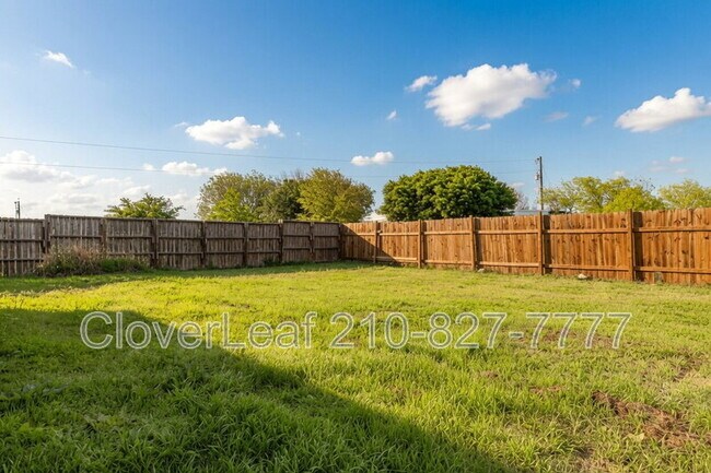Building Photo - 226 Sunfire Trail