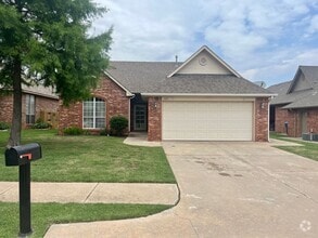 Building Photo - Gorgeous 3 Bed 2 Bath In Edmond