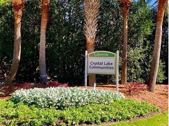 Building Photo - 2019 Pine Island Cir