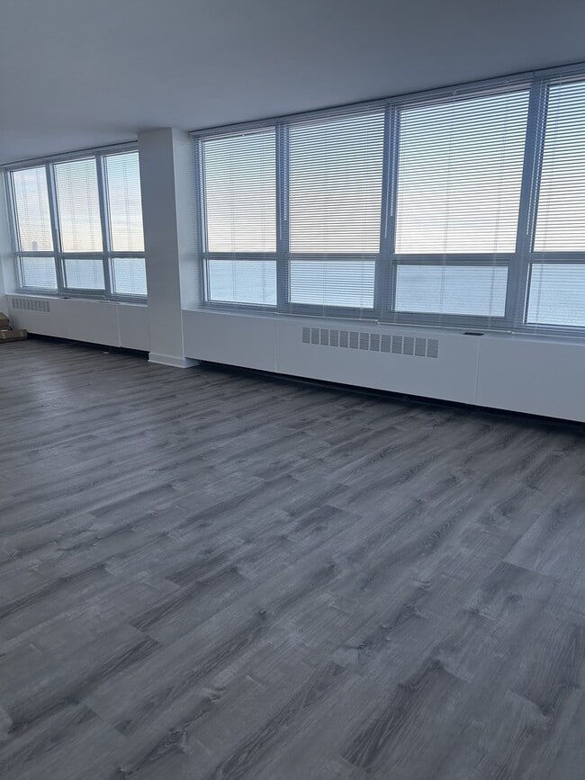 Building Photo - 4800 S Chicago Beach Dr