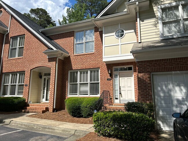 Building Photo - 3 Bedroom | 3.5 Bathroom Raleigh Townhome