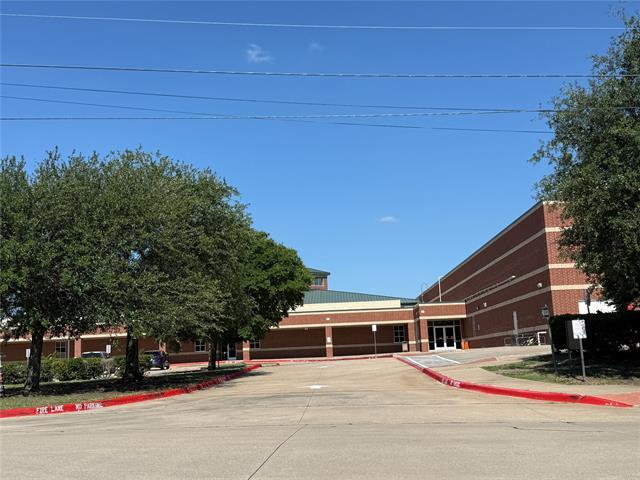 Building Photo - 5416 Comanche Wells Dr