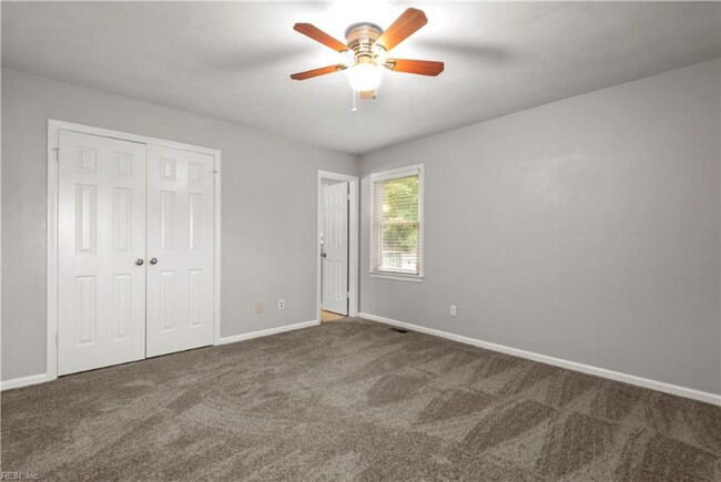 Building Photo - 2315 Cross St