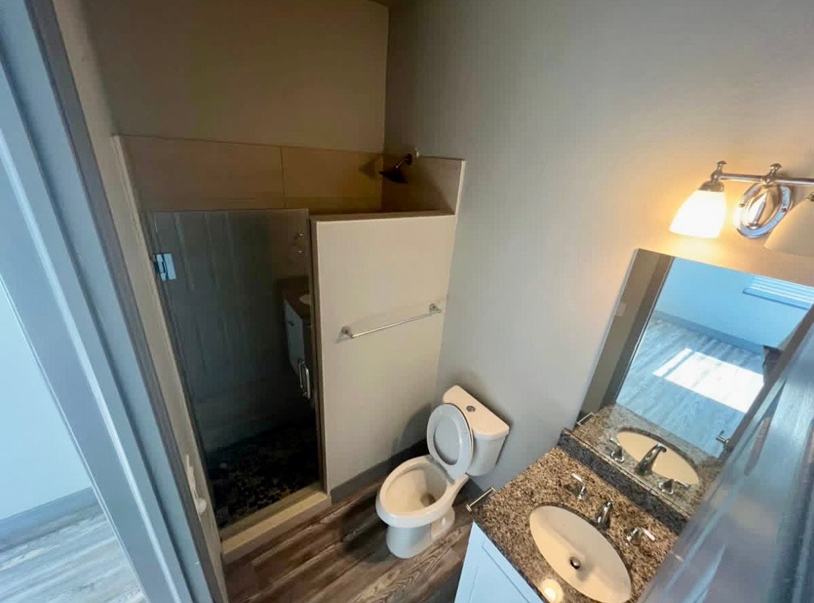 Building Photo - 5593 Briarcliff Rd