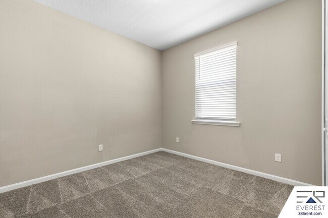 Building Photo - 58 Los Lagos Blvd