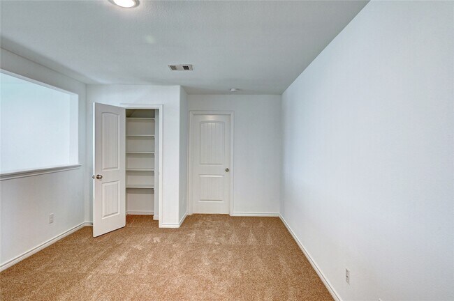 Building Photo - 9230 Mission Arbor Ln