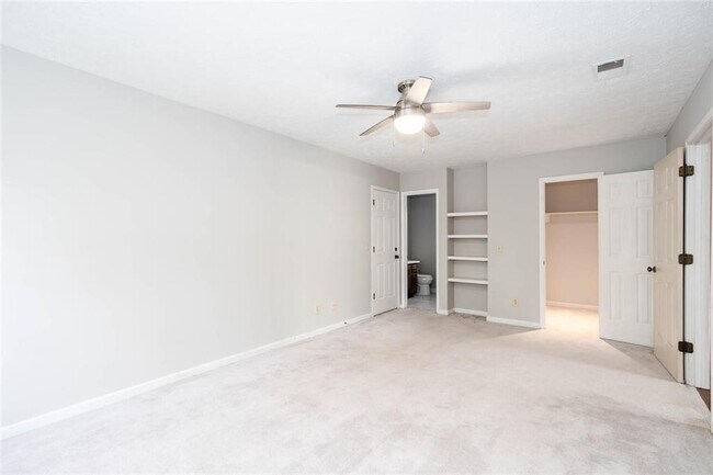 Building Photo - 1049 Seven Springs Cir NE