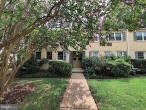 Building Photo - 103 N George Mason Dr