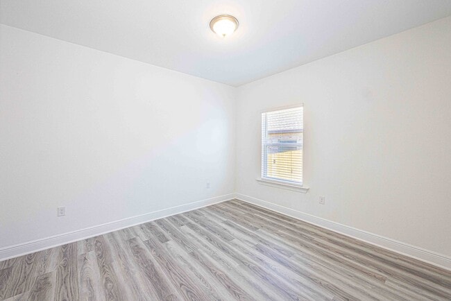 Building Photo - 12591 Shoshoney Cir