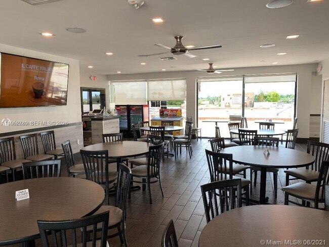 Building Photo - 1201 S Ocean Dr