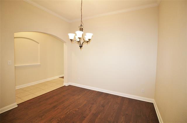 Building Photo - 1713 Fair Oaks Ln