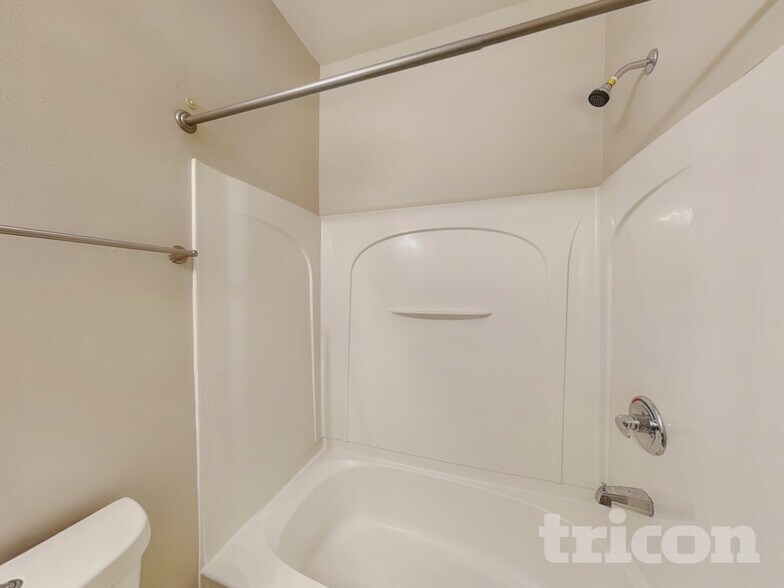 Building Photo - 1282 Winwood Dr