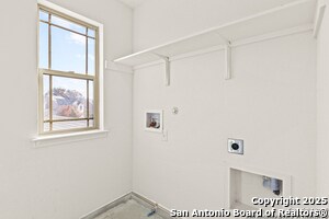 Building Photo - 561 Granite Mist