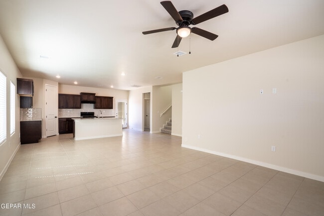 Building Photo - 11472 VAN NUYS Dr
