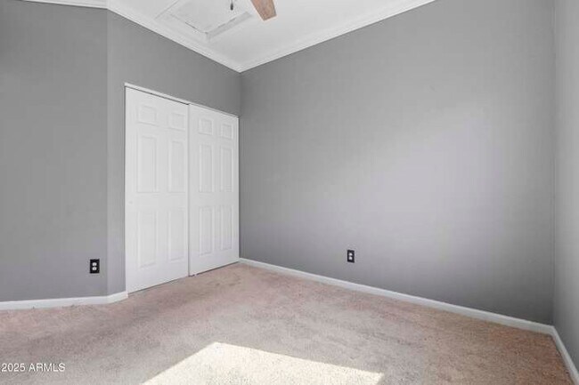 Building Photo - 12909 W Aster Dr