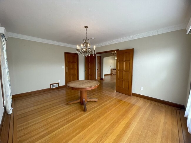 Building Photo - 2717 34th Ave