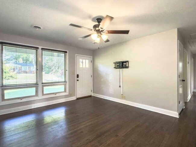 Building Photo - 1884 Pardue Dr