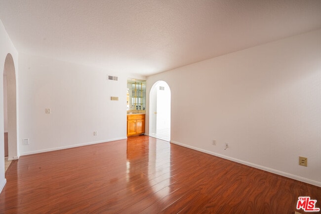 Building Photo - 12023 Stone Gate Way