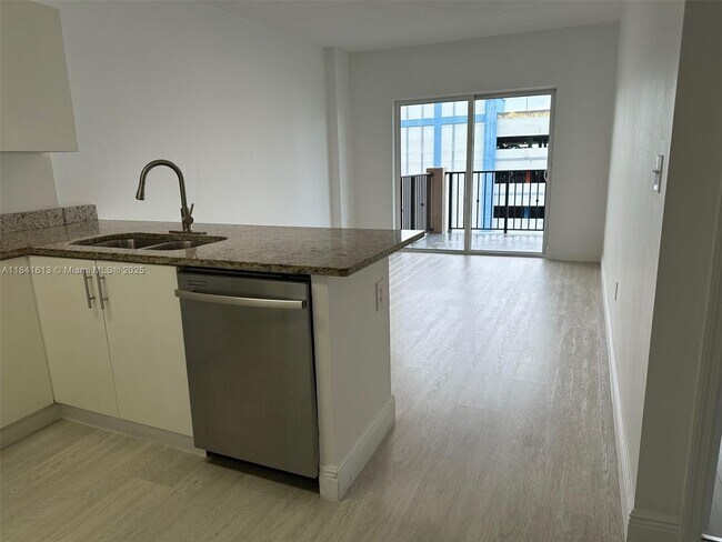 Building Photo - 3410 Coral Wy