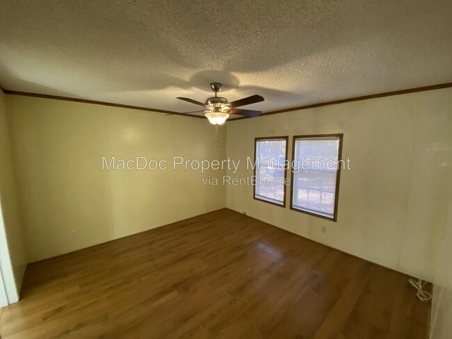 Building Photo - 6280 Mt Airy Dr