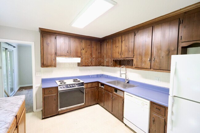 Building Photo - 2605 Seacliff Cir