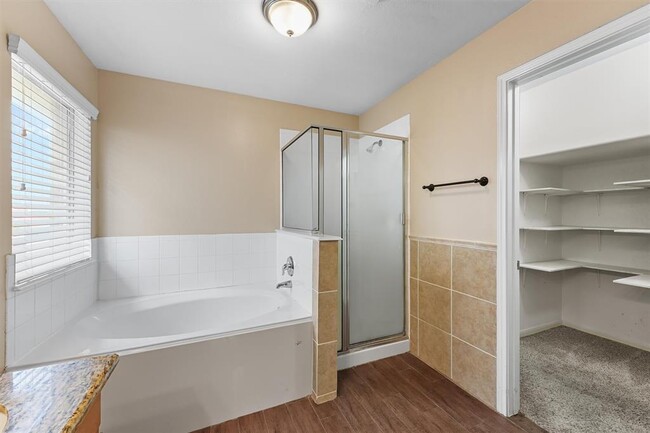 Building Photo - 8342 Loetsch Ridge Way