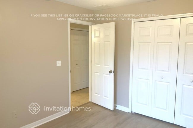 Building Photo - 1735 Creekwater Blvd