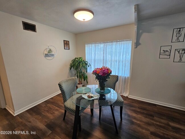 Building Photo - 7269 Balboa Rd