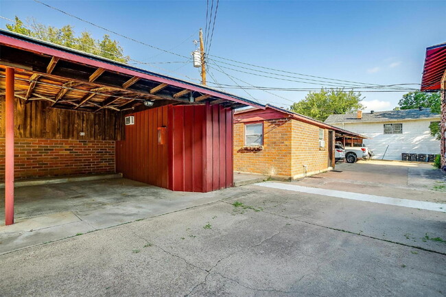 Building Photo - 2 Bedroom Apartment in Historic Monticello Neighborhood