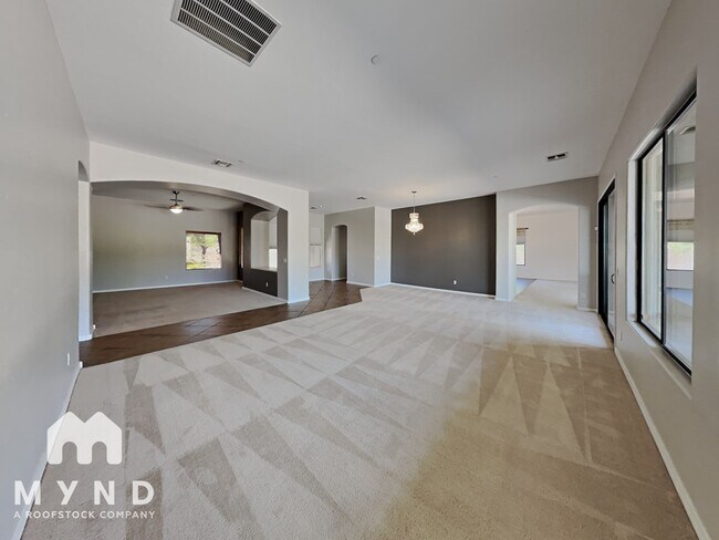 Building Photo - 11962 N Grape Ivy Pl