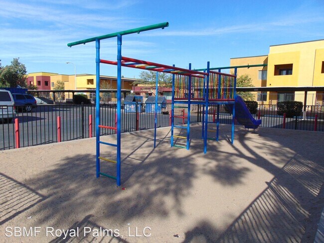 Building Photo - 5902 W Royal Palm Rd