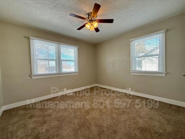 Building Photo - 3185 S 900 E