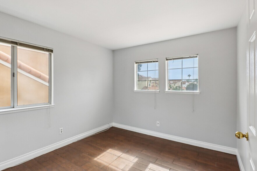 Building Photo - 7480 Addison Rd