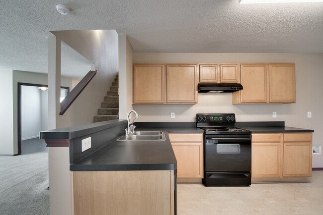 Building Photo - 8211 Leaning Oak Ct