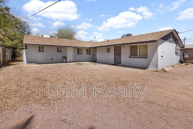 Primary Photo - 6022 S 3rd St