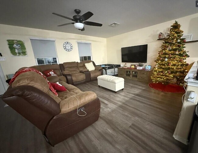 Building Photo - 228 Texas Angel Wy